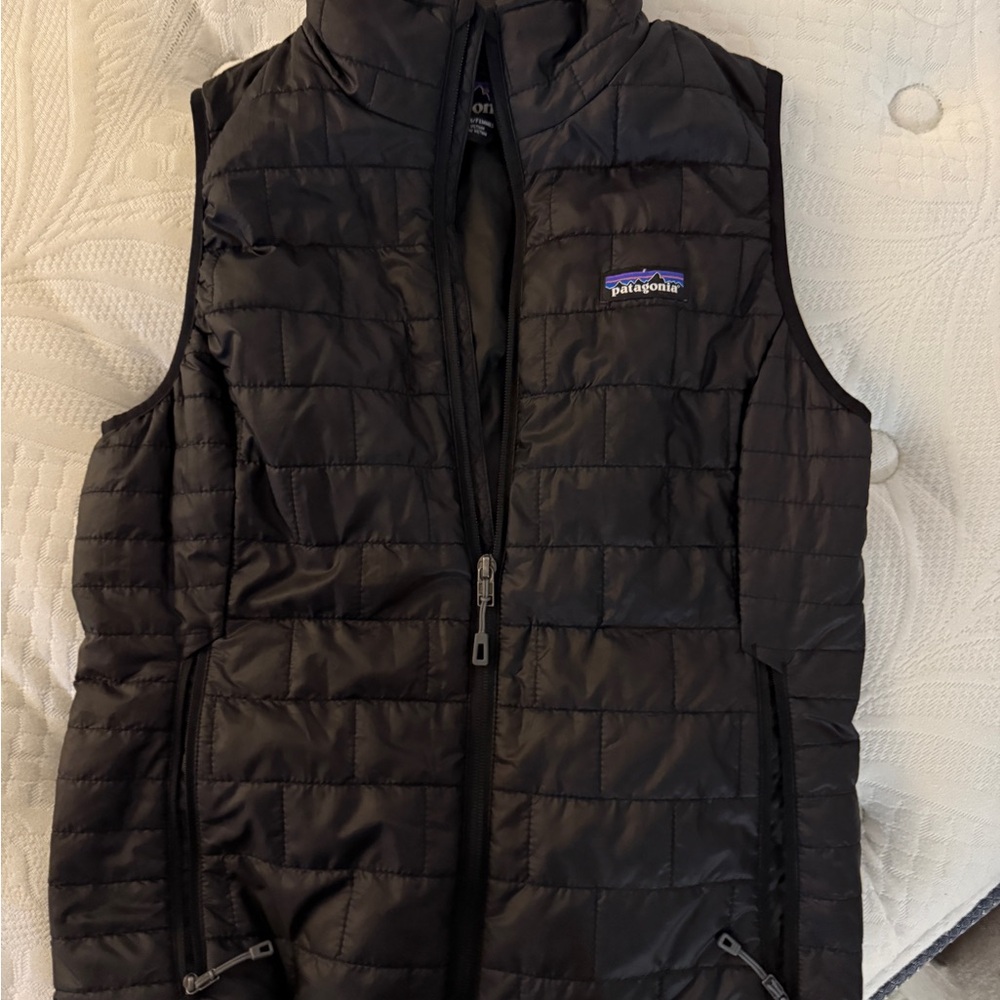 Patagonia Women's Black Puffer Vest
